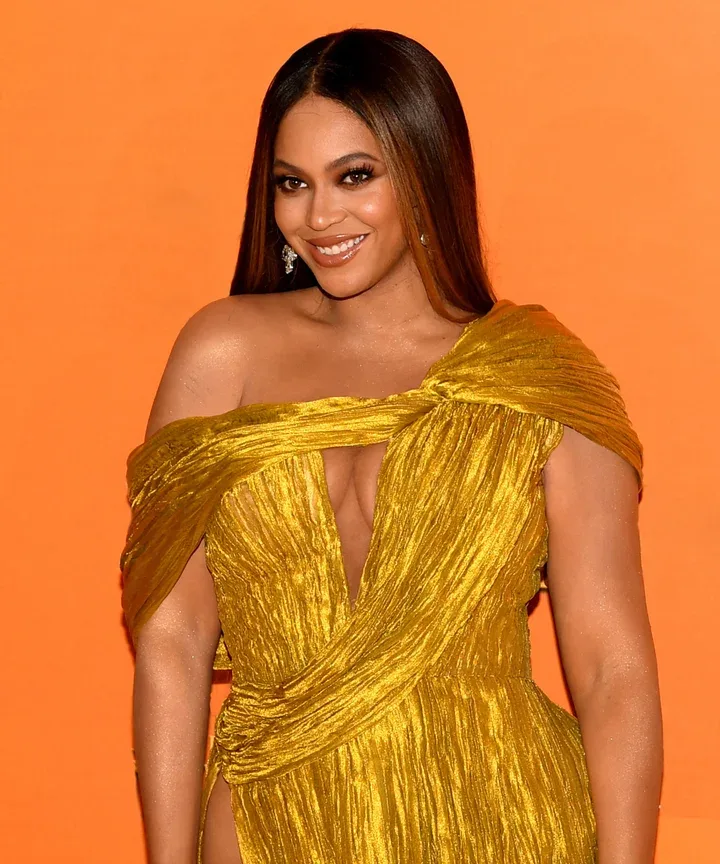 Beyoncé Knowles portrait with stage lighting — music legend and global icon, featured in Profilora biographies collection.